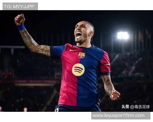 赫伊森以20岁223天的年龄成为西甲历史上最年轻进球后卫