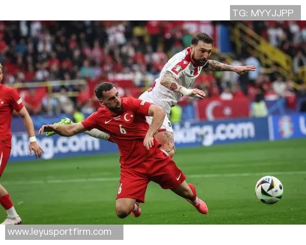 土耳其队在世预赛中大胜格鲁吉亚伊尔迪兹和德米拉尔联手攻入四球