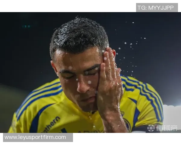 C罗愤怒出局后迅速返回更衣室沙特媒体独家报道比赛心情