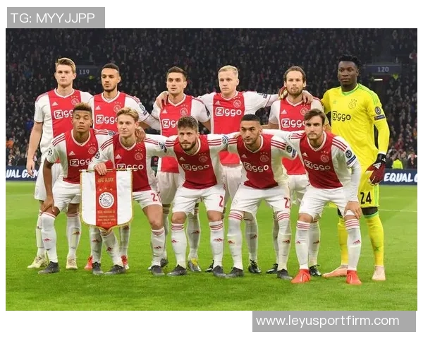 德国裁判茨瓦尔执法切尔西与阿贾克斯对决引发关注