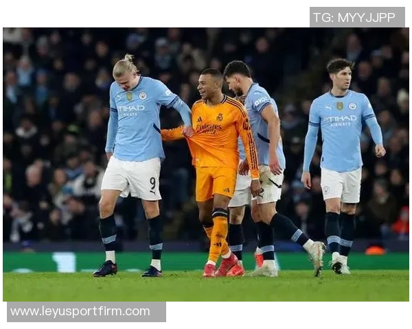 直播吧2025年度最佳阵容揭晓登哈姆锋线组合引关注拉菲加布强势入选