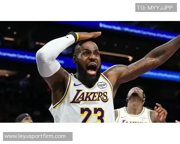 詹姆斯替补引发争议狼王直言3当家表现更佳不应让最佳球员坐板凳